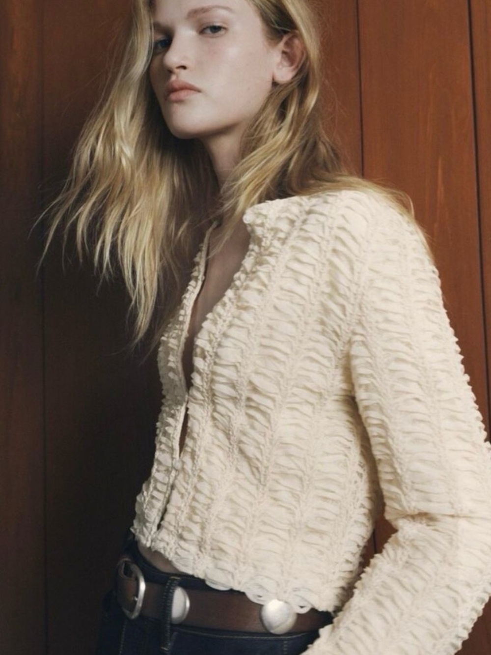 ZARA Structured Cream Ruffle-Textured Cropped Cardigan - Picture 5 of 9